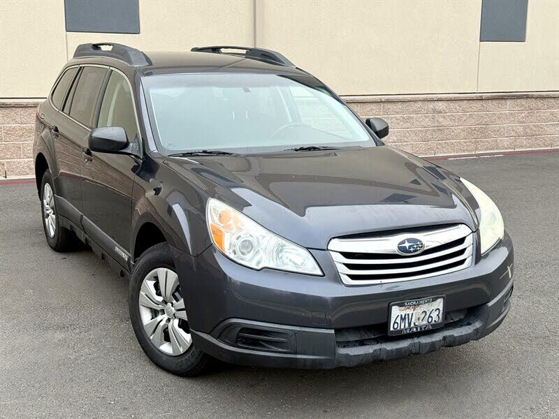 2010 Subaru Outback 2.5i
