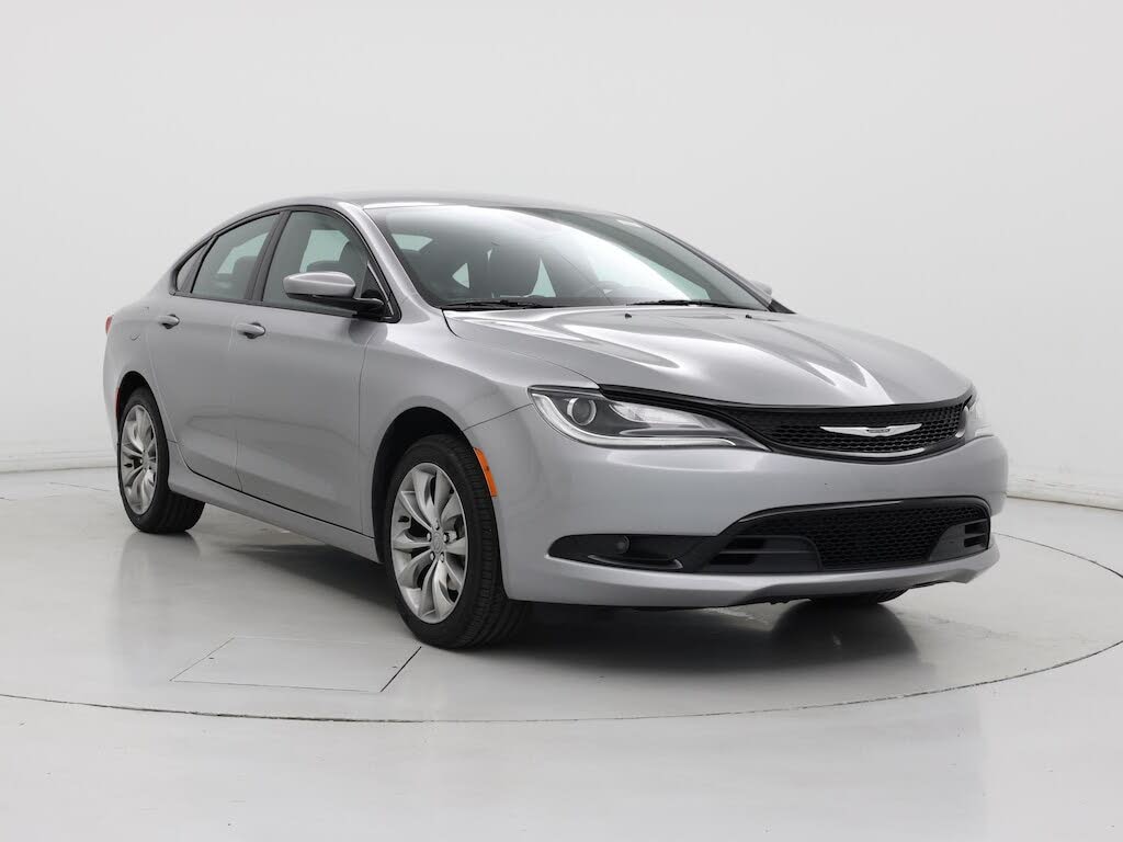 2016 Chrysler 200 S Sedan FWD