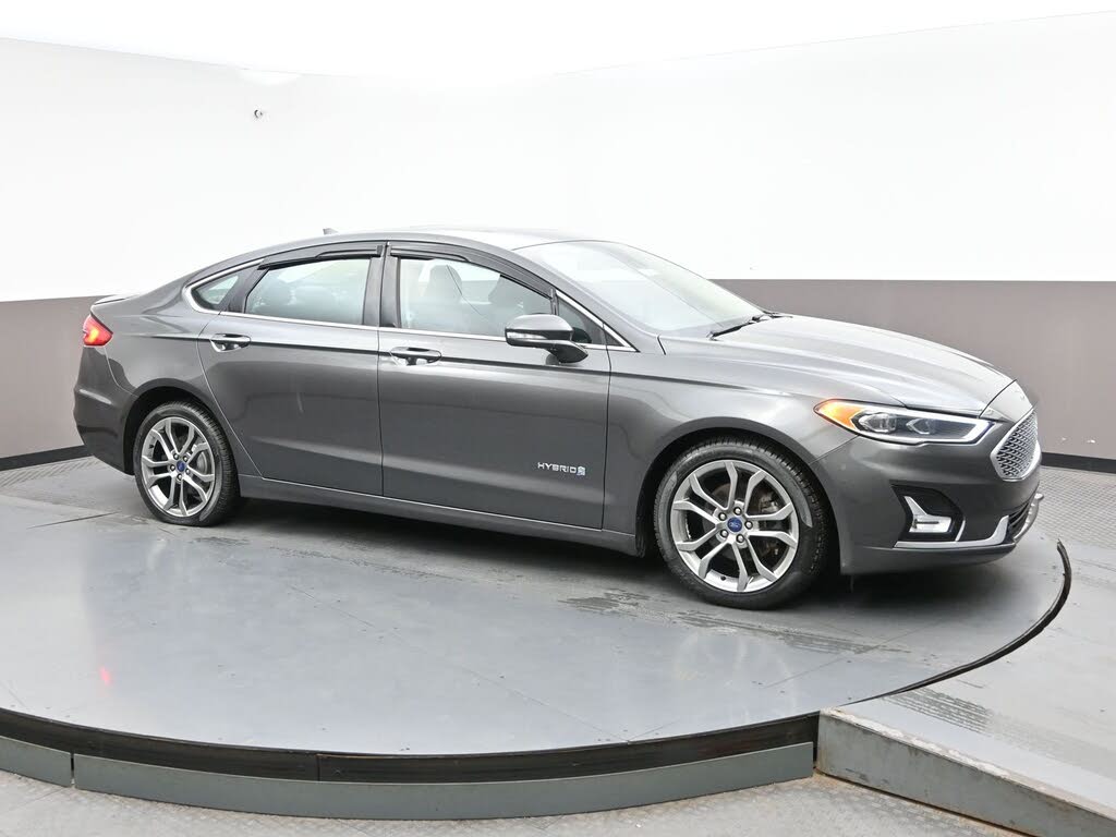 Ford Fusion Hybrid Titanium FWD 2019