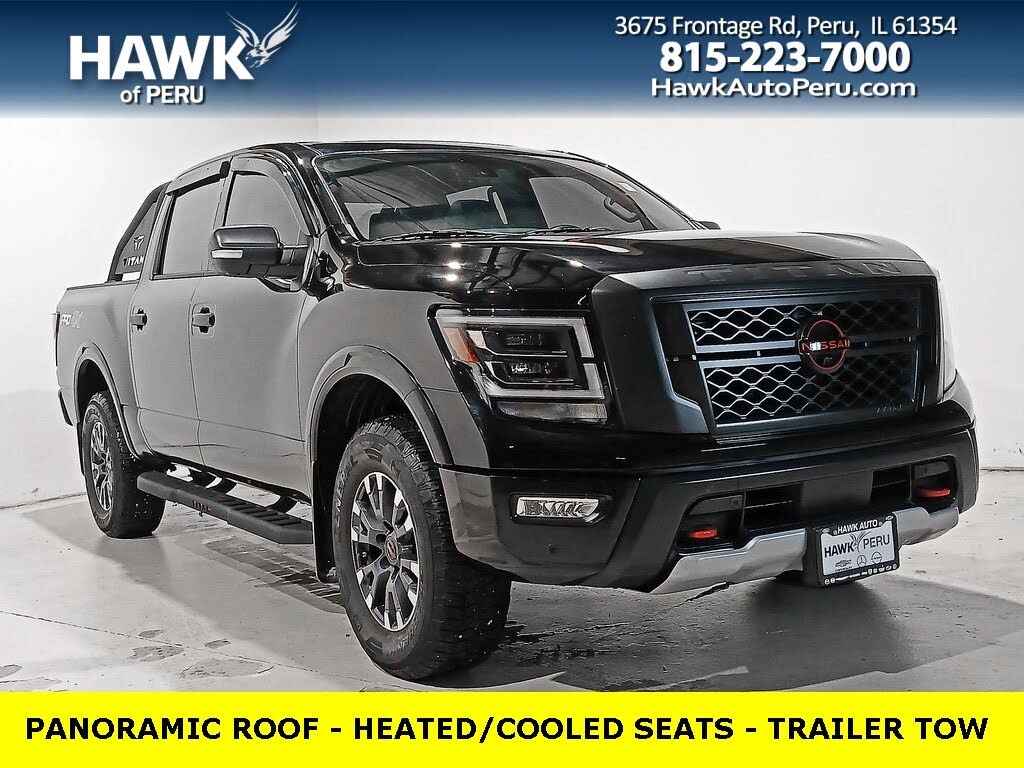 2024 Nissan Titan PRO-4X Crew Cab 4WD