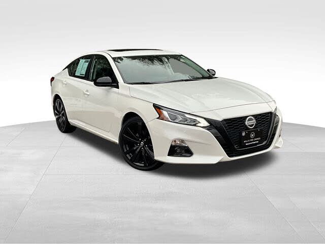 2022 Nissan Altima 2.5 SR FWD