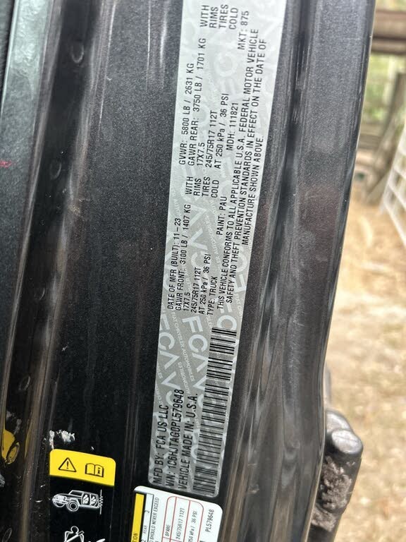 2023 Jeep Gladiator Sport Crew Cab 4WD