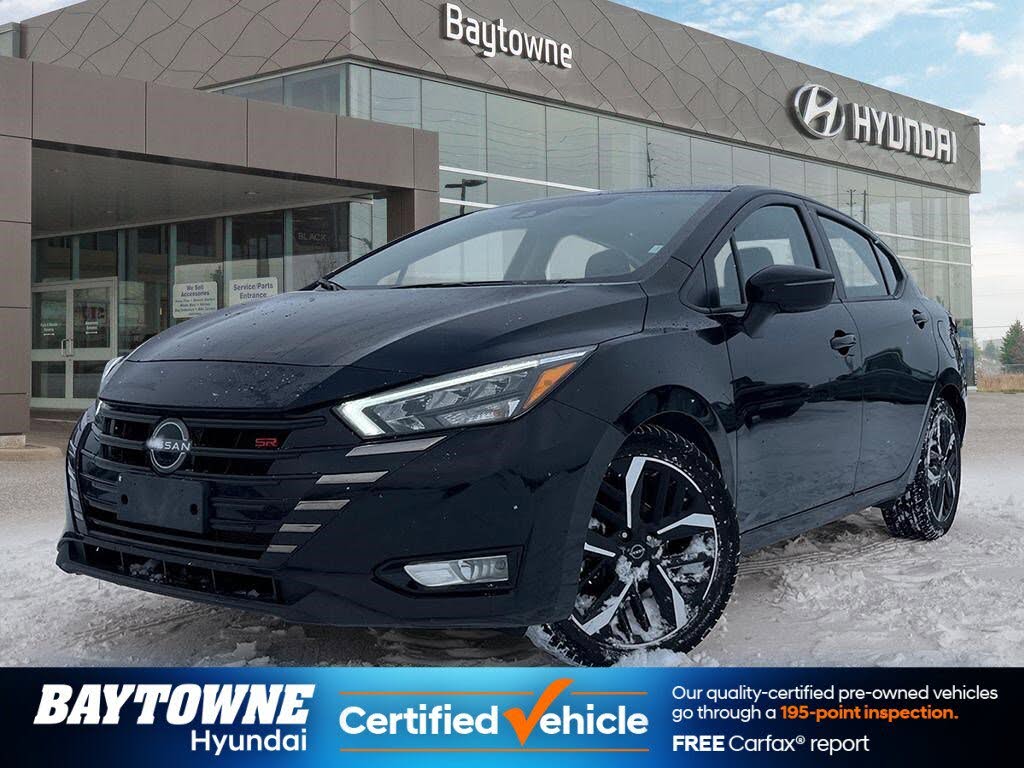 2023 Nissan Versa SR FWD