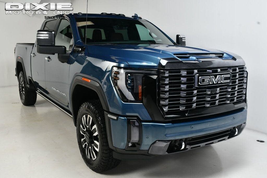 2024 GMC Sierra 2500HD Denali Ultimate Crew Cab 4WD