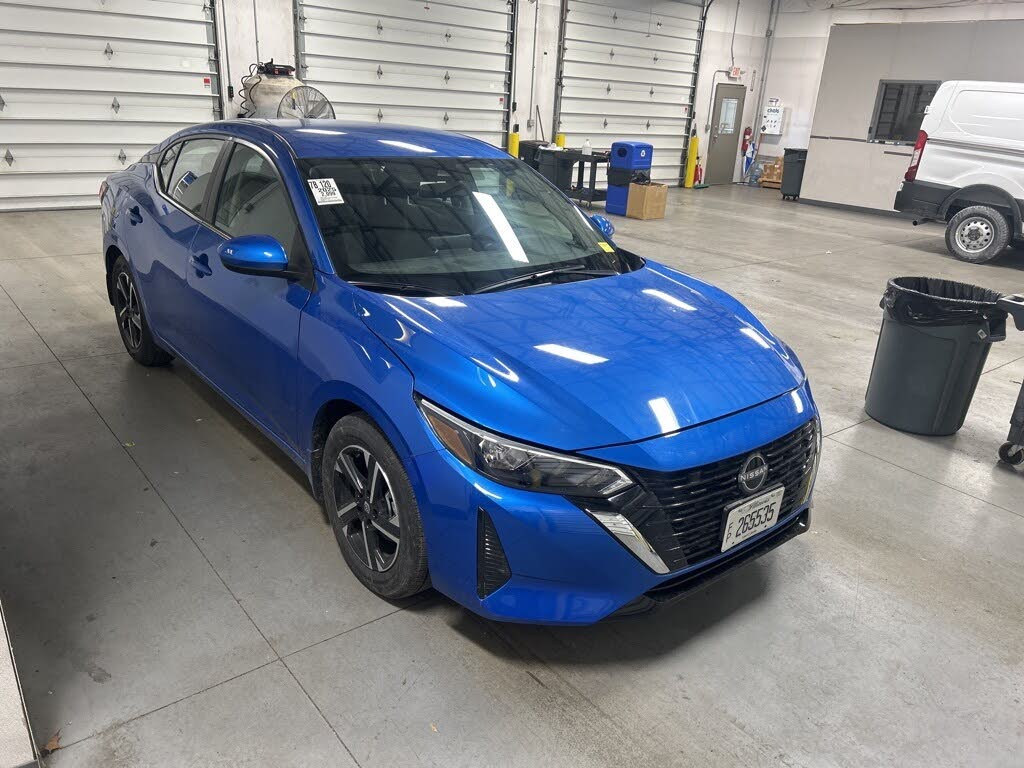2025 Nissan Sentra SV FWD