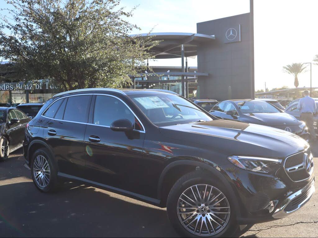 2026 Mercedes-Benz GLC 300 RWD