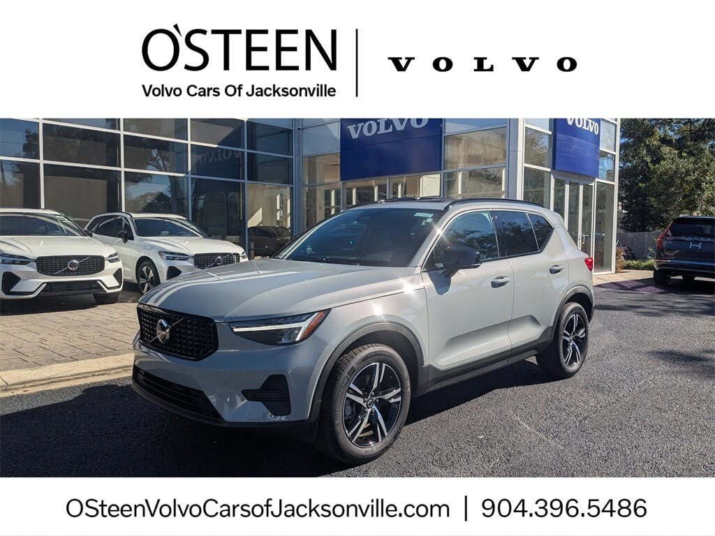 2026 Volvo XC40 B4 Core FWD
