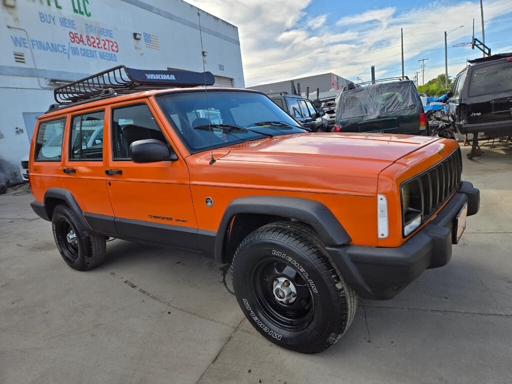 2001 Jeep Cherokee Sport 4-Door 4WD