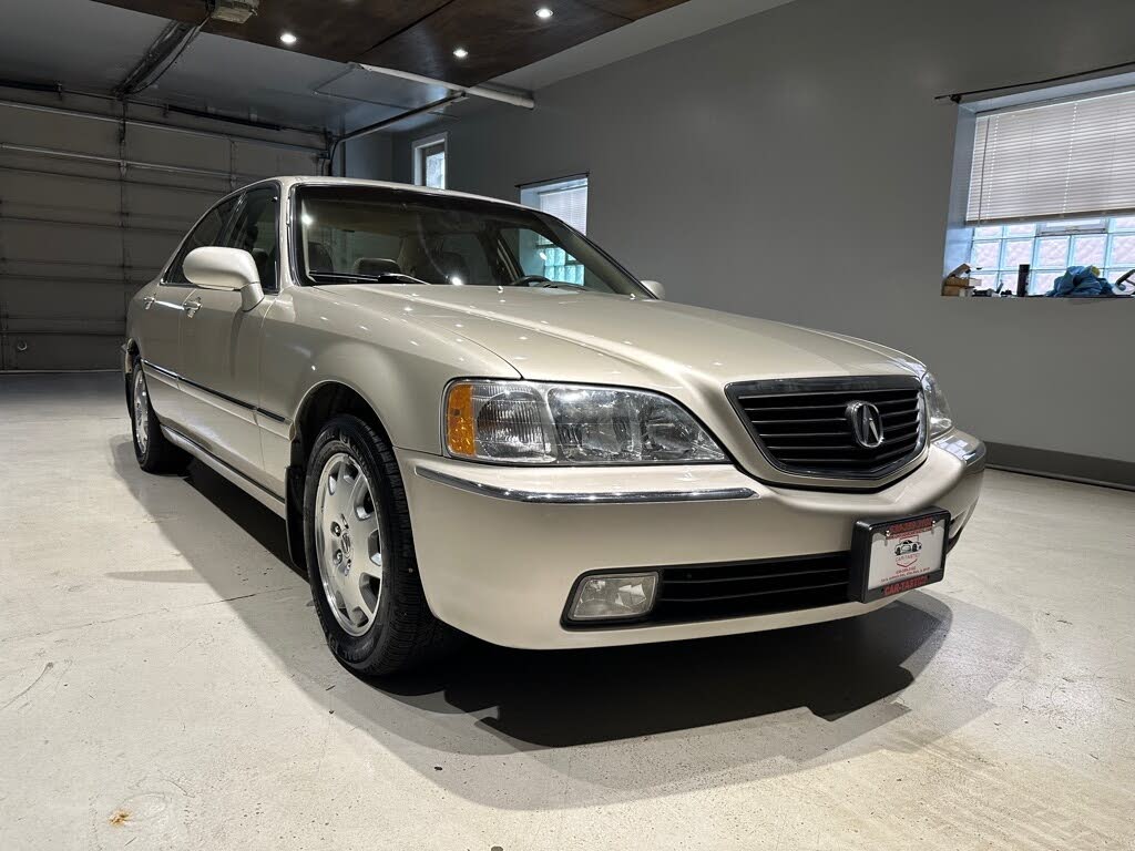 2004 Acura RL 3.5 FWD with Navigation