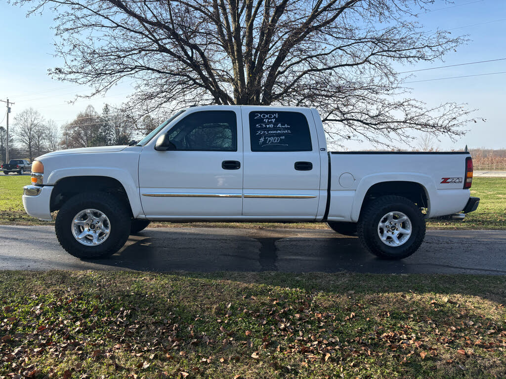 2004 GMC Sierra 1500 4 Dr SLT 4WD Crew Cab SB