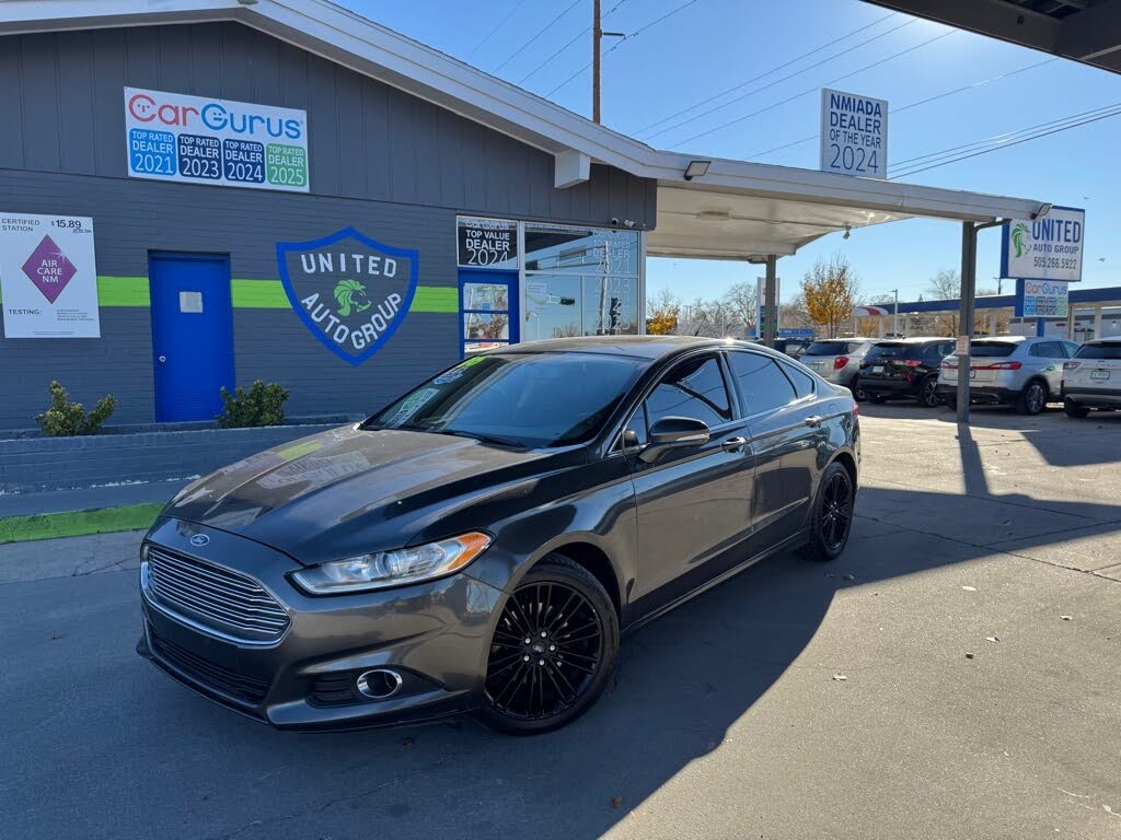 2016 Ford Fusion SE