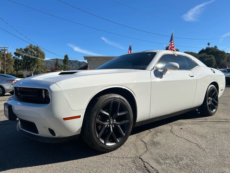 2020 Dodge Challenger SXT RWD