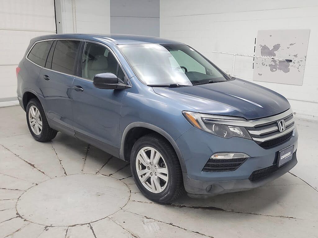 2017 Honda Pilot LX AWD