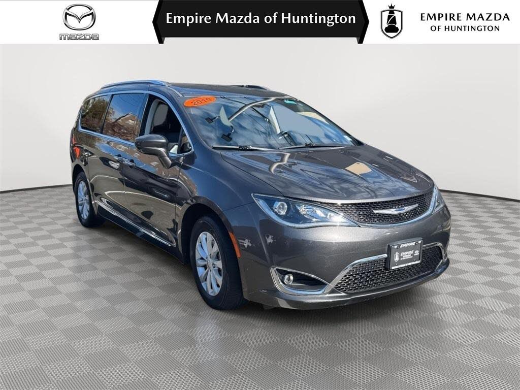 2019 Chrysler Pacifica Touring L FWD