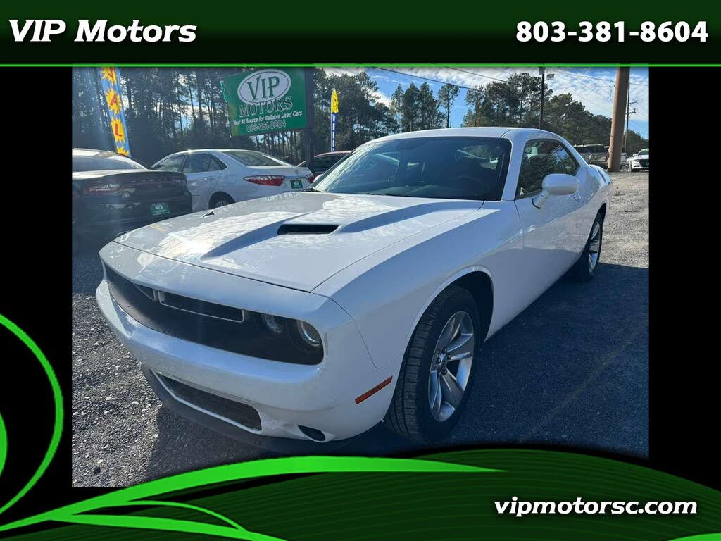 2019 Dodge Challenger SXT RWD