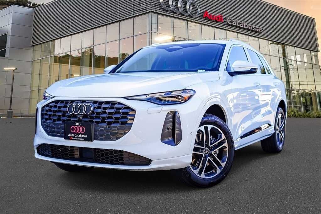 2025 Audi Q5 quattro Premium 40 TFSI