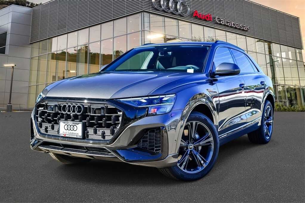 2026 Audi Q8 quattro Premium 55 TFSI