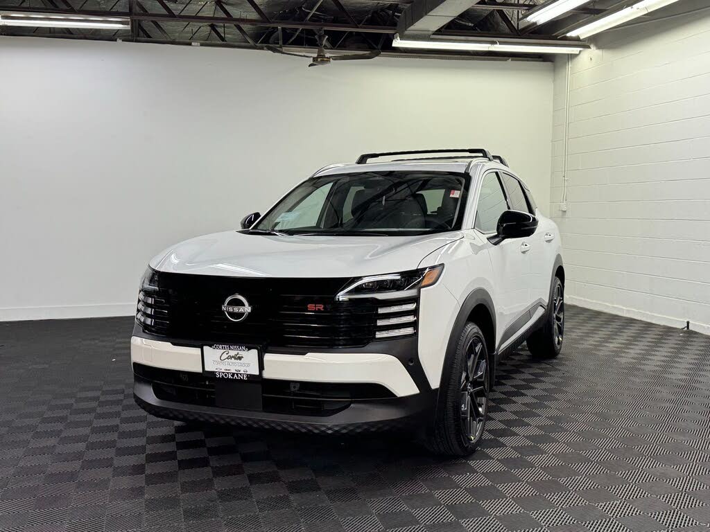 2026 Nissan Kicks SR AWD