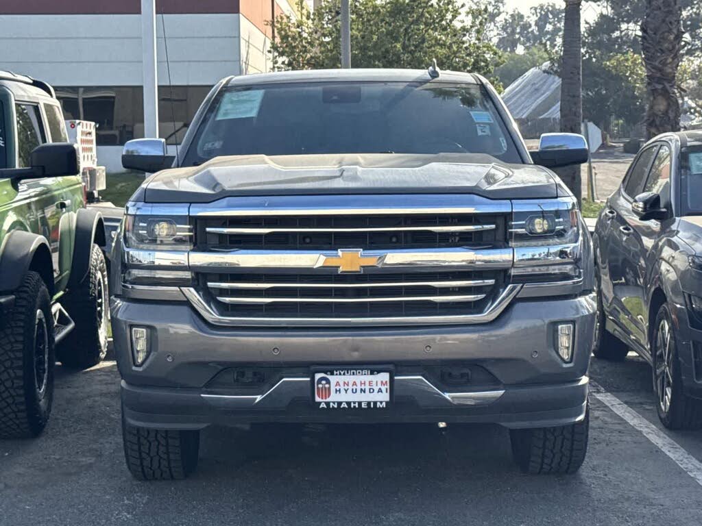 2017 Chevrolet Silverado 1500 High Country Crew Cab 4WD