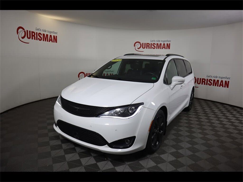 2019 Chrysler Pacifica Limited FWD