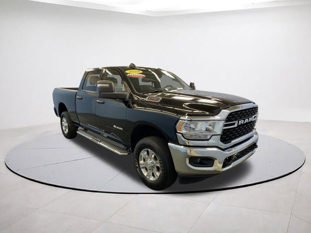 2024 RAM 2500 Big Horn Crew Cab 4WD