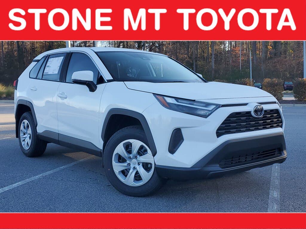 2025 Toyota RAV4 LE FWD