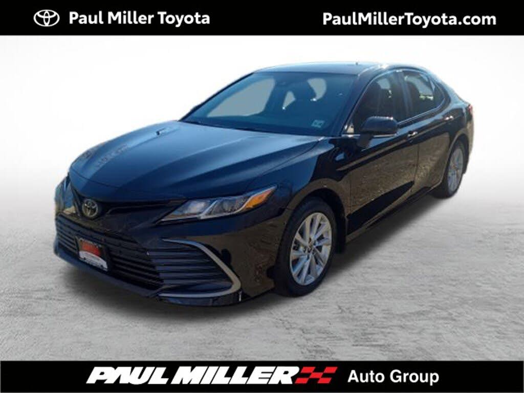 2023 Toyota Camry LE AWD