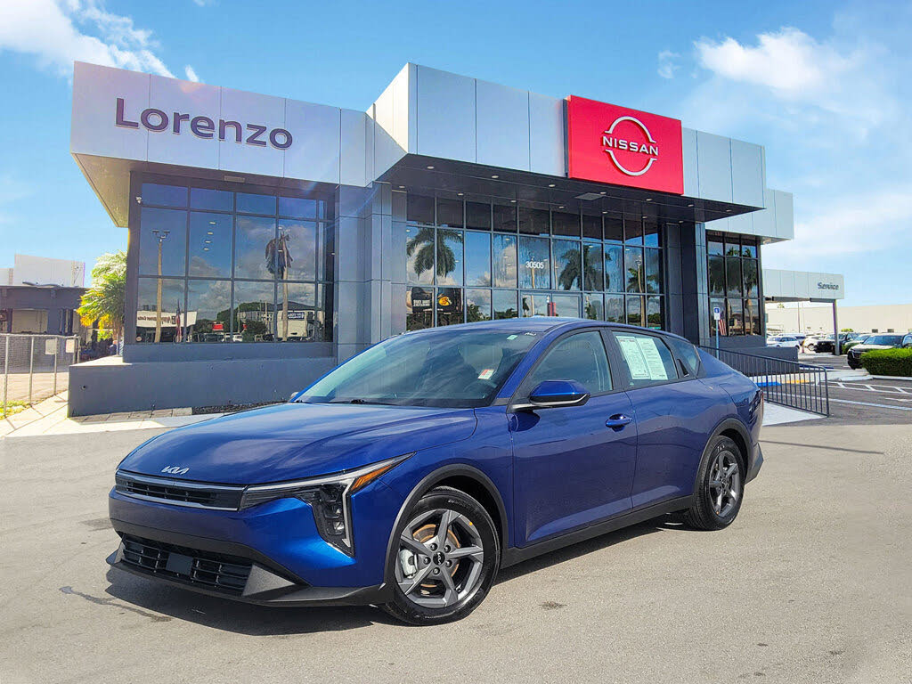2025 Kia K4 LXS FWD