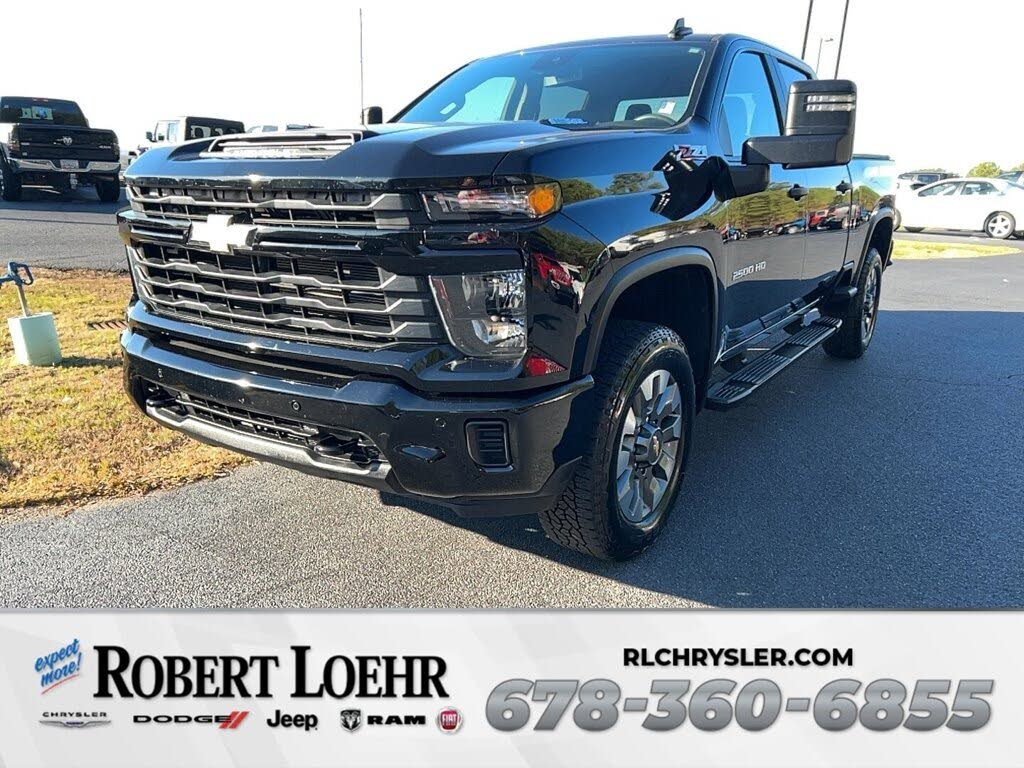 2025 Chevrolet Silverado 2500HD Custom Crew Cab 4WD