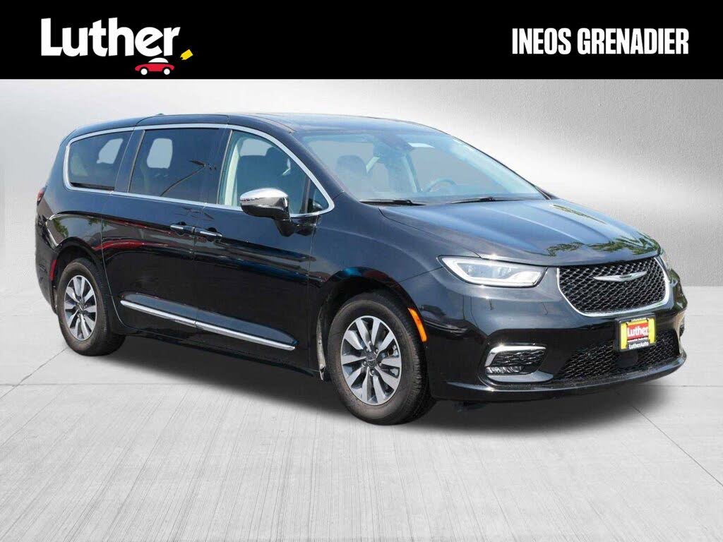 2023 Chrysler Pacifica Hybrid Limited FWD