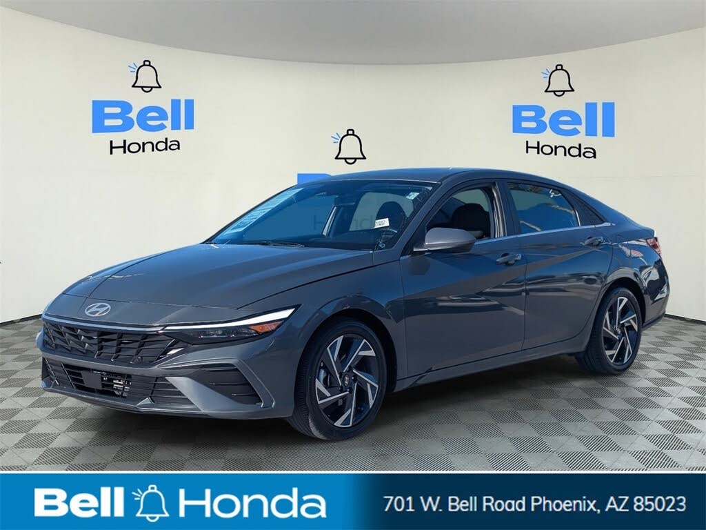 2024 Hyundai Elantra SEL FWD
