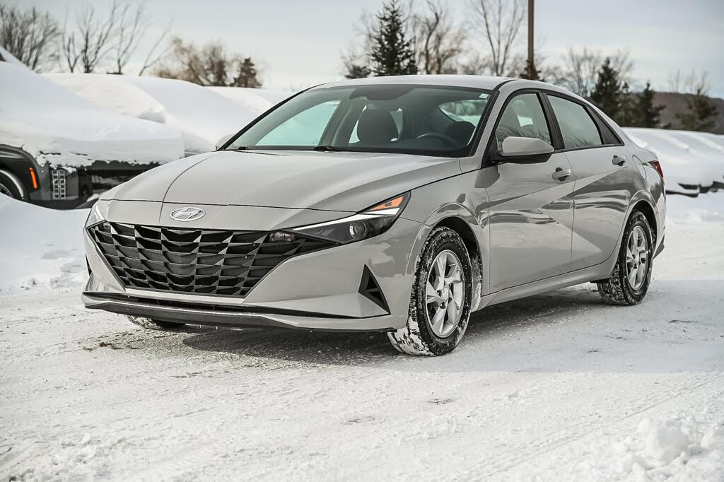 2023 Hyundai Elantra Essential FWD