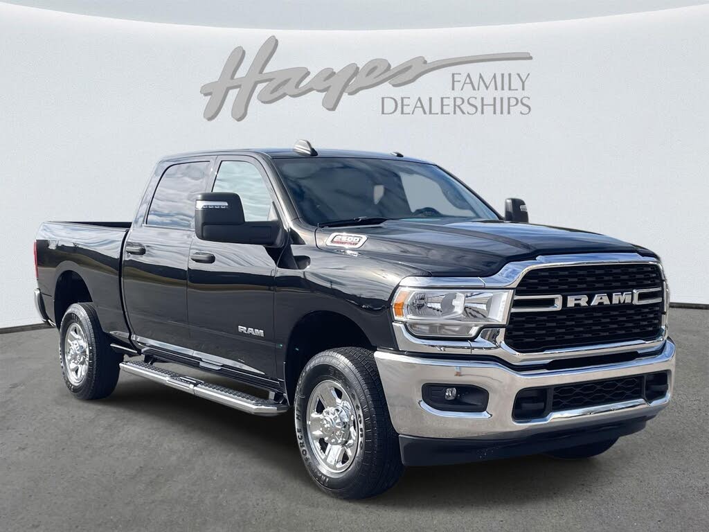 2024 RAM 2500 Big Horn Crew Cab 4WD