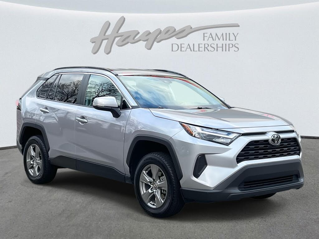 2024 Toyota RAV4 XLE FWD