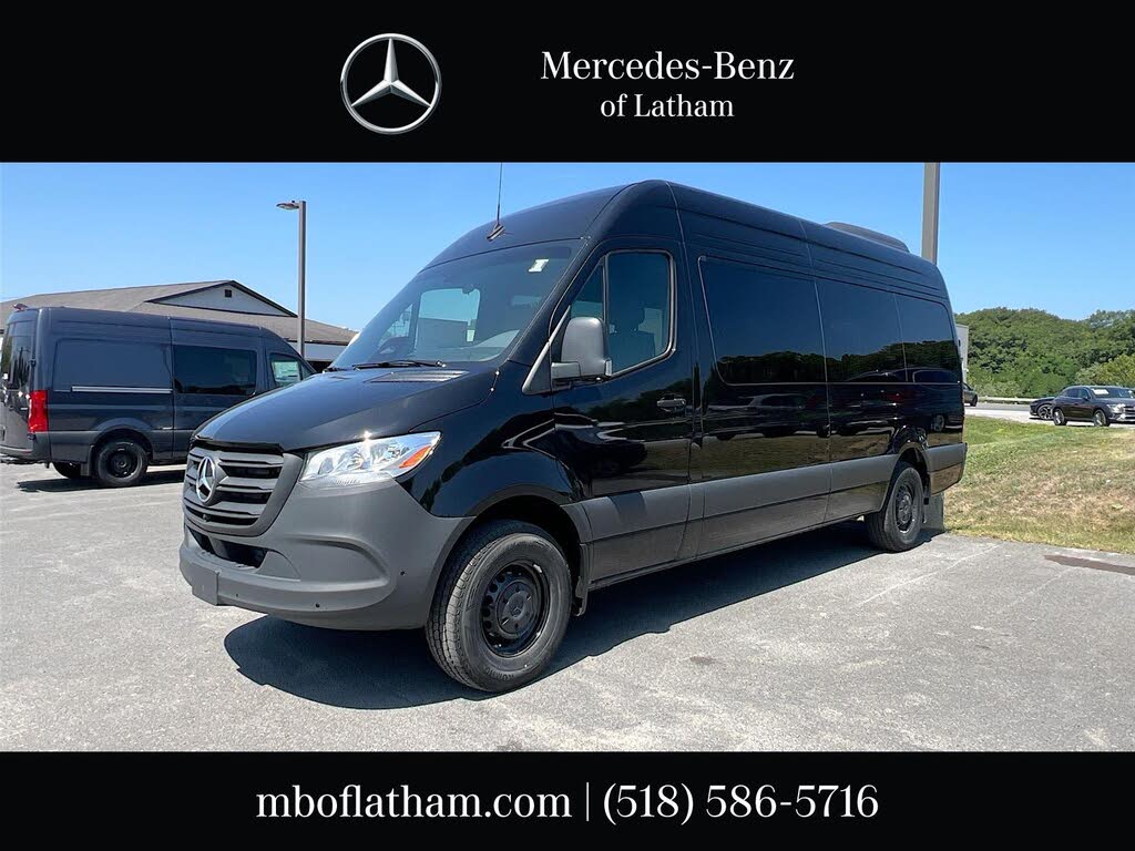 2025 Mercedes-Benz Sprinter 2500 170 High Roof Passenger Van RWD