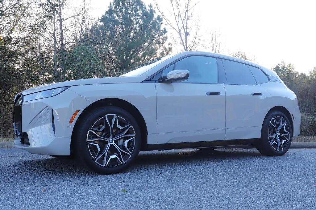 2026 BMW iX xDrive45