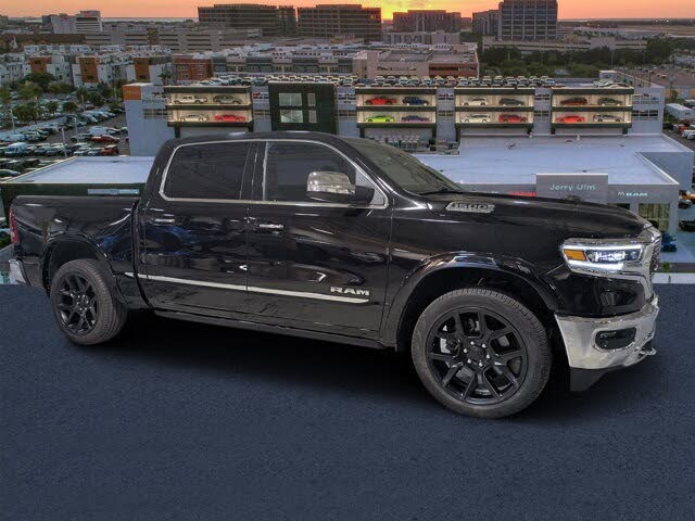 2022 RAM 1500 Limited Crew Cab 4WD