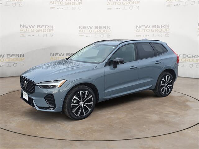 2023 Volvo XC60 B5 Plus Dark Theme AWD