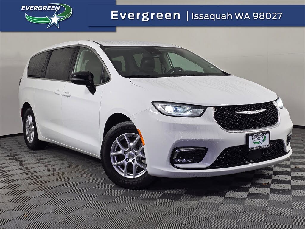 2024 Chrysler Pacifica Touring L FWD