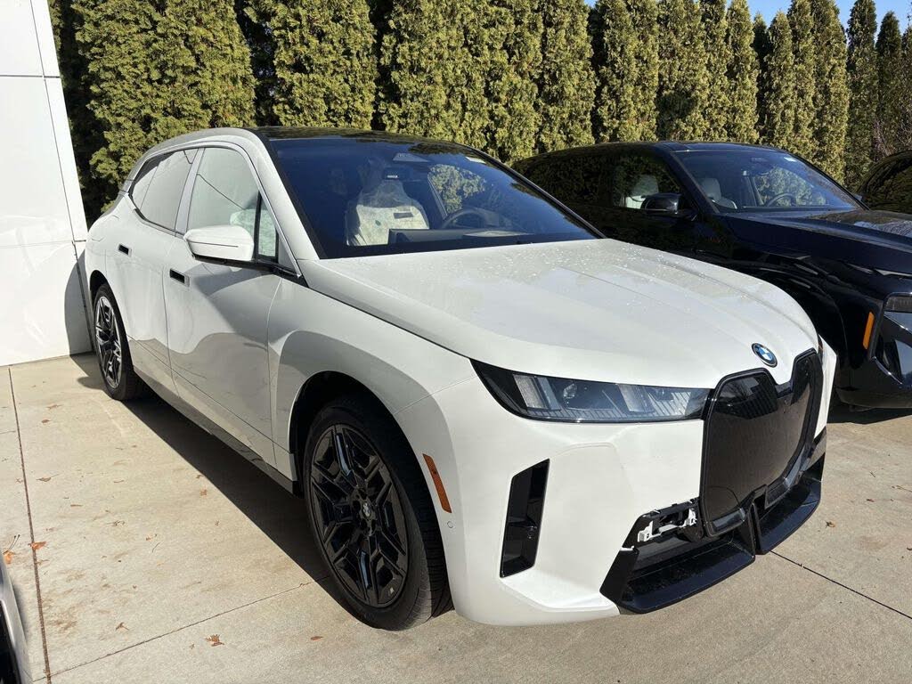 2026 BMW iX xDrive60