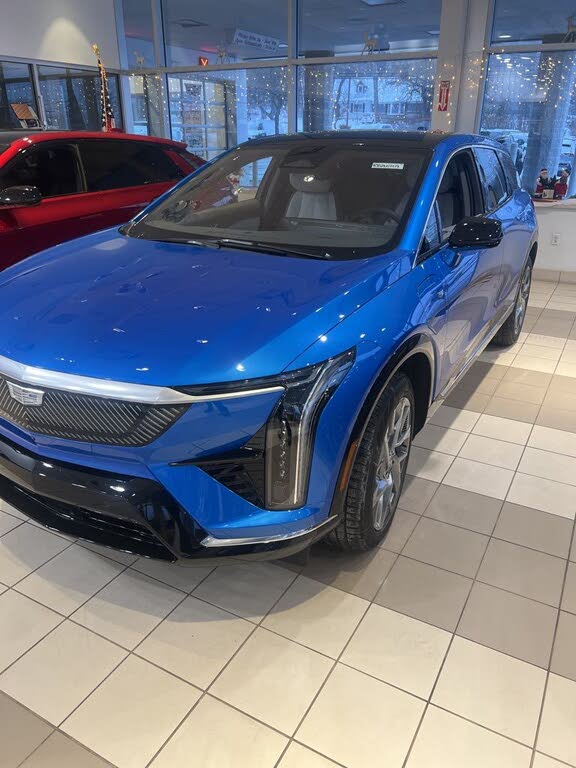 2026 Cadillac OPTIQ Luxury AWD