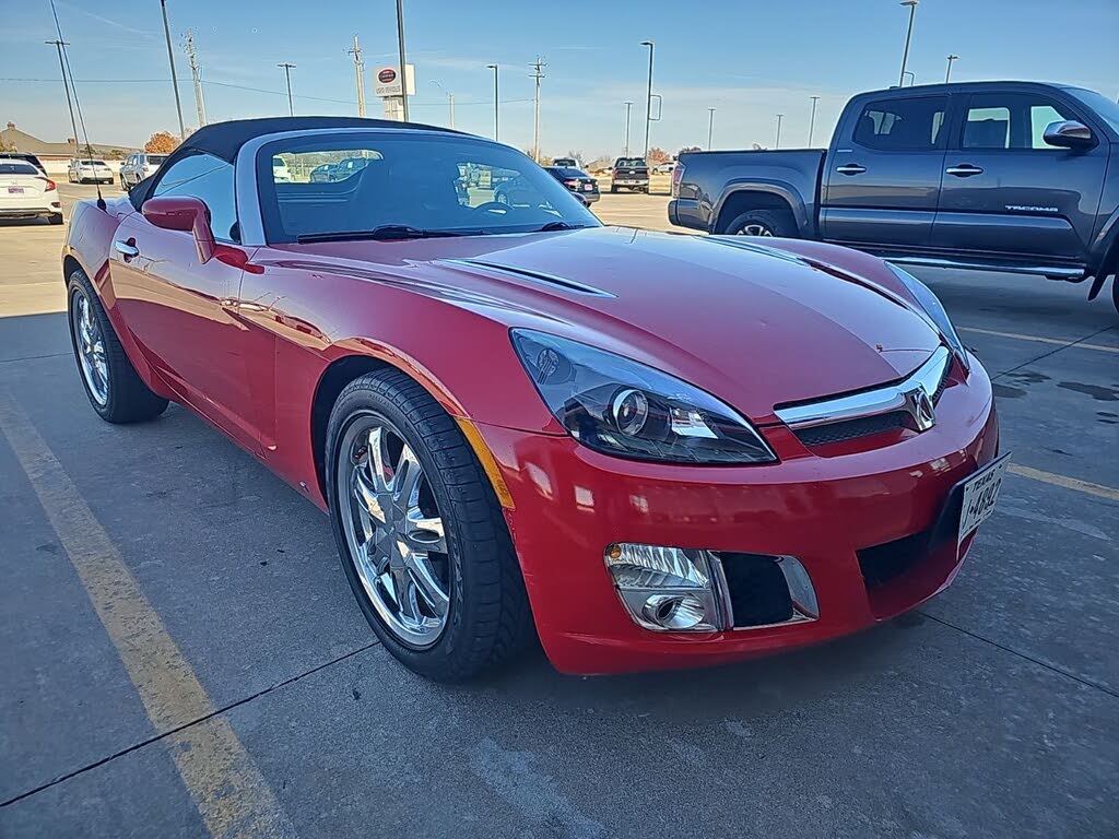 2009 Saturn Sky Red Line