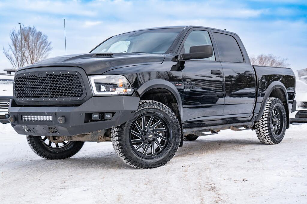 RAM 1500 Classic Express Crew Cab 4WD 2019