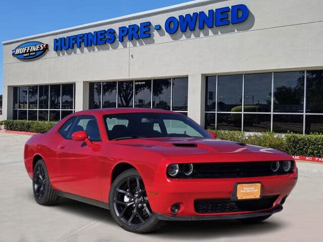 2021 Dodge Challenger SXT RWD