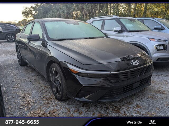 2024 Hyundai Elantra SEL FWD