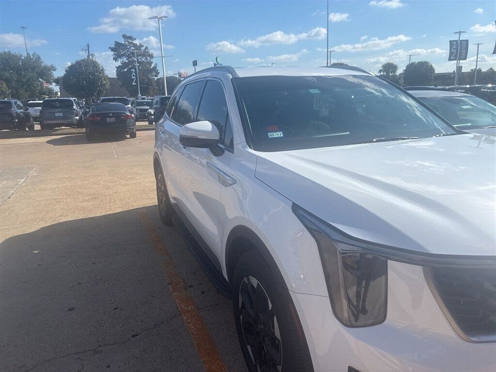 2025 Kia Sorento S FWD
