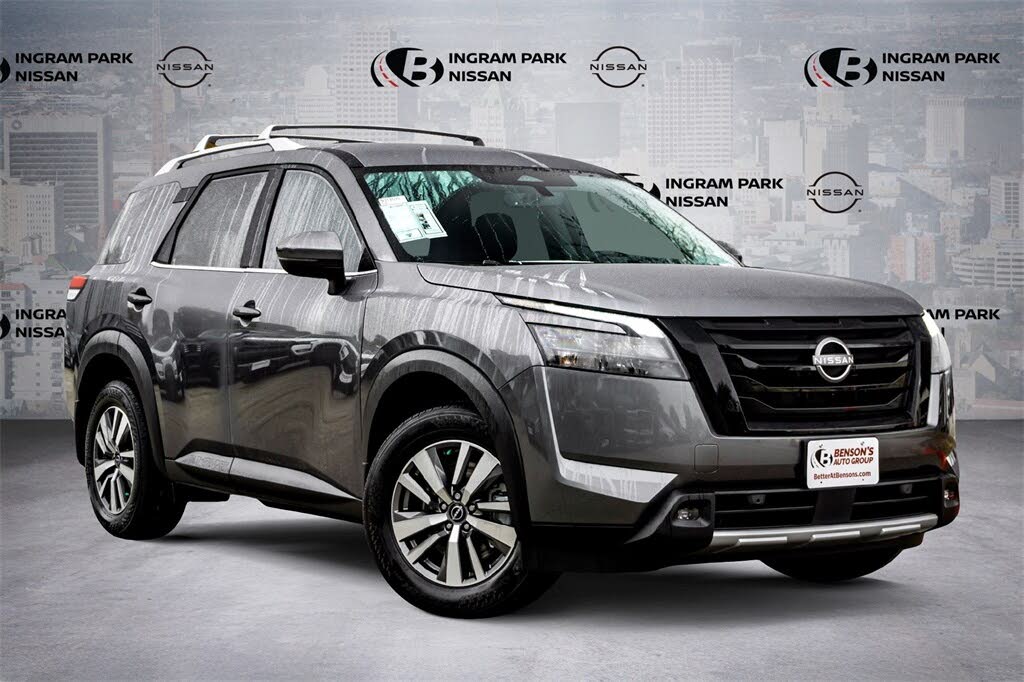 2025 Nissan Pathfinder SL FWD