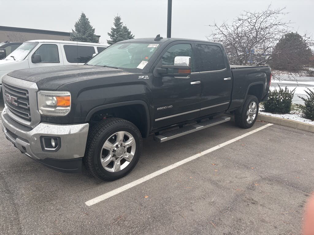 2017 GMC Sierra 2500HD SLT Crew Cab SB 4WD