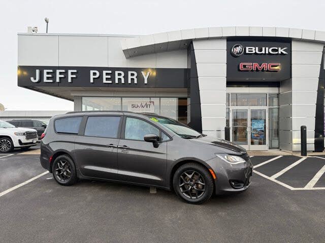2018 Chrysler Pacifica Touring L FWD