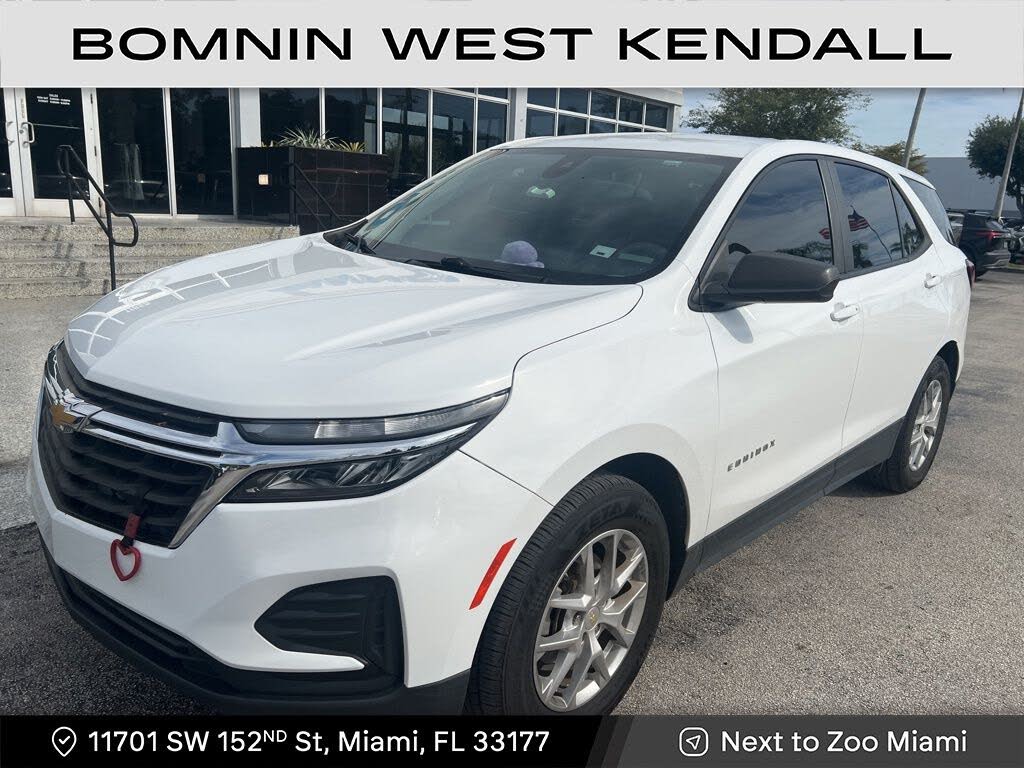 2022 Chevrolet Equinox LS FWD with 1LS